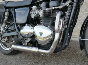 Auspuff Komplettanlage 2-1 Cross Triumph Bonneville 2001-2015 Mass Moto