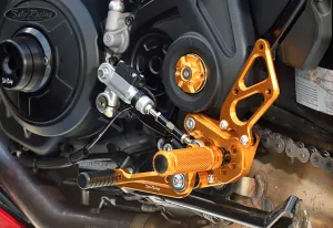 DUCATI DIAVEL 1260 REAR SETS  / Fussrastenanlage