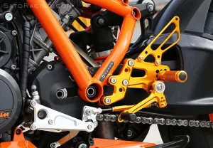 REAR SETS - RACING VERSION