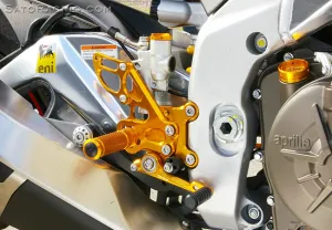 Aprilia RSV4 REAR SETS Fussrastenanlage Sato Racing