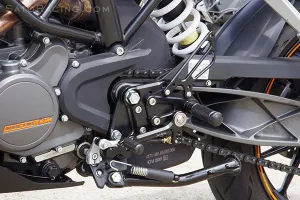 REVERSE SHIFT REAR SETS